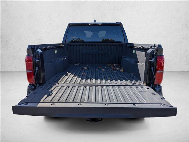 Certified 2025 Toyota Tacoma TRD Off-Road AWD/4WD image 6