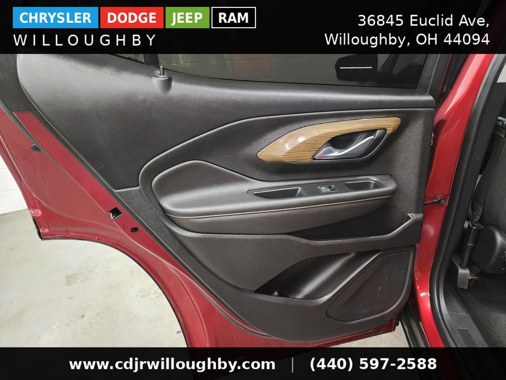 Used 2018 GMC Terrain SLE w/ Driver Convenience Package AWD/4WD image 26