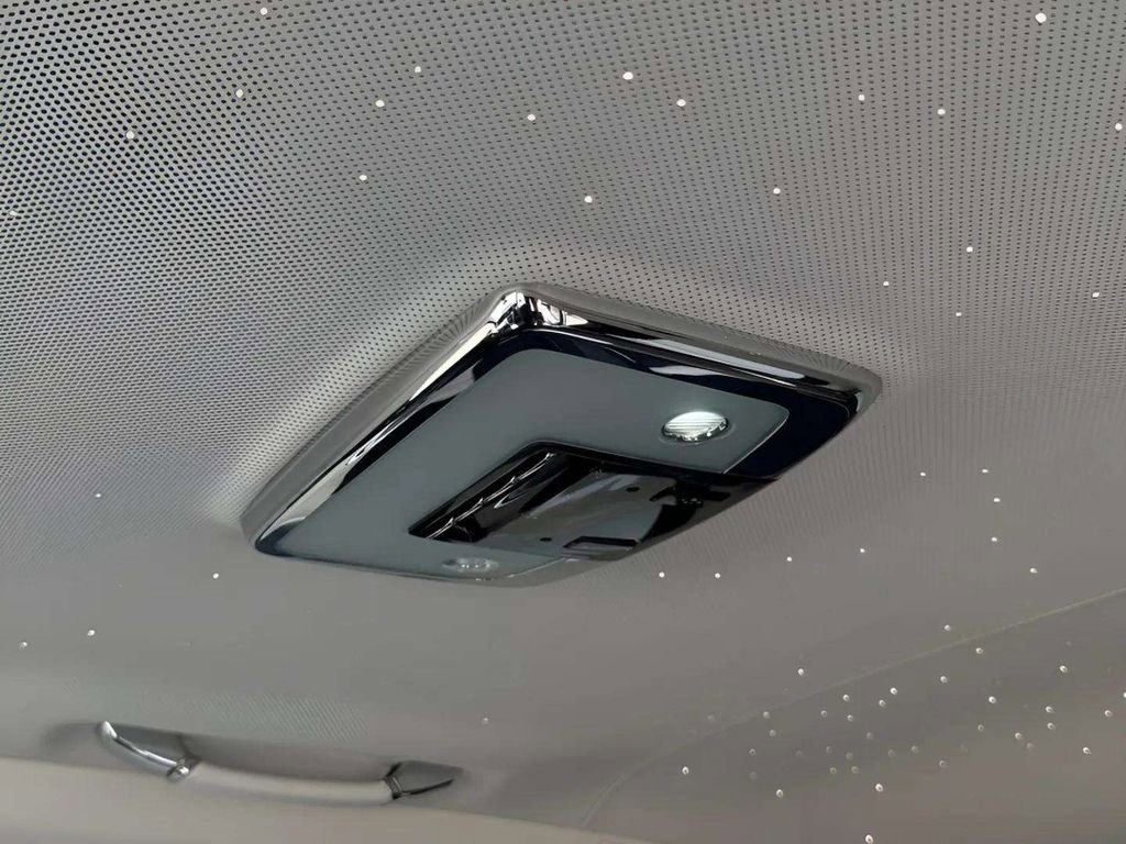 New 2026 Rolls-Royce Cullinan image 6