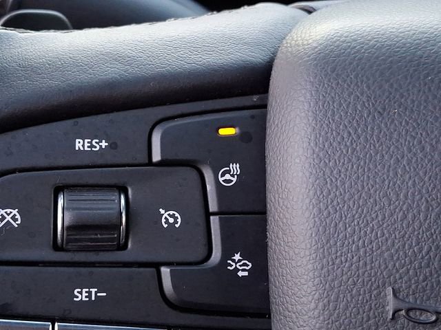Certified 2022 Cadillac Escalade Premium Luxury image 30