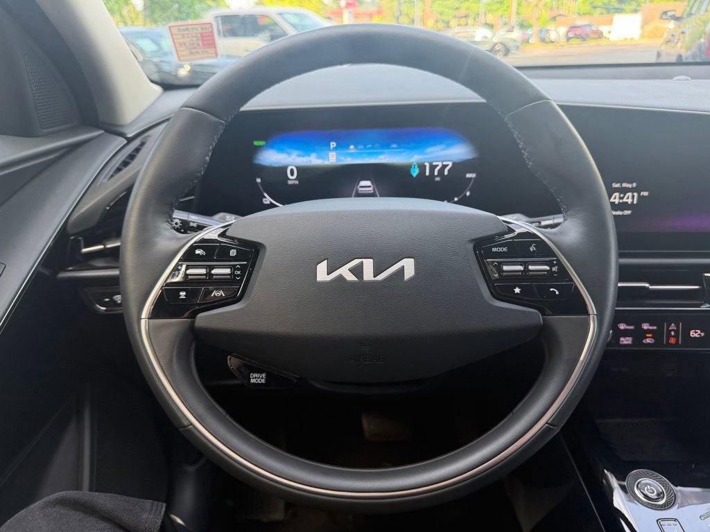 Used 2024 Kia Niro Wind w/ Wind Preserve Package FWD image 19