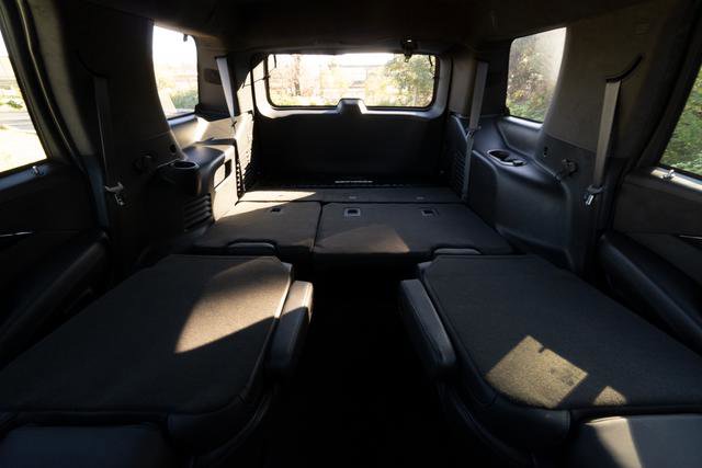 Used 2020 Cadillac Escalade Platinum image 31