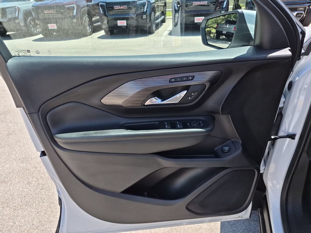 Used 2023 GMC Terrain SLT AWD/4WD image 18