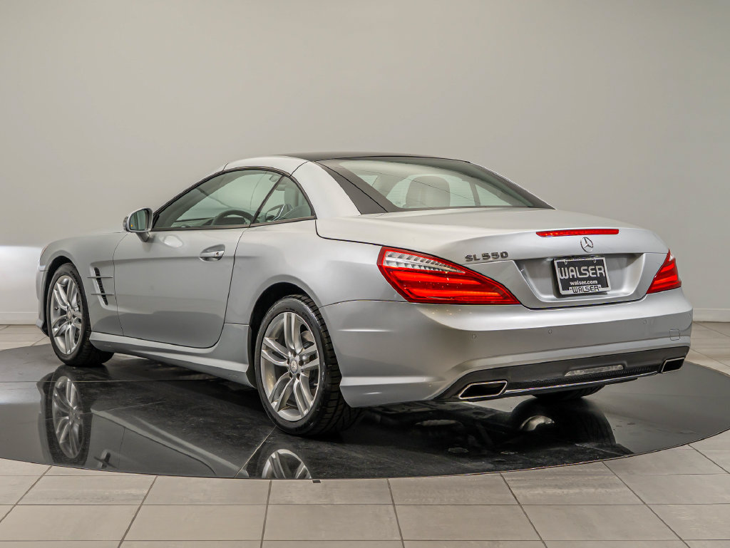 Used 2013 Mercedes-Benz SL 550 image 7