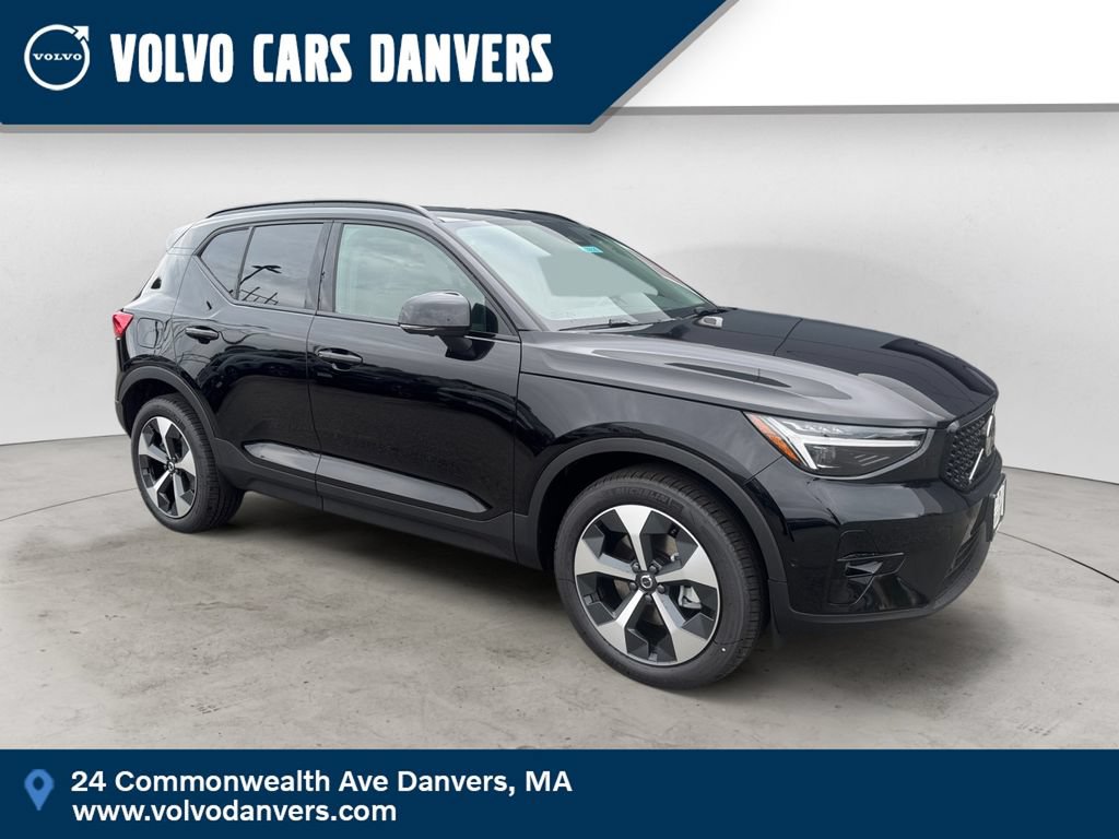 New 2026 Volvo XC40 B5 Plus w/ Protection Package Premier