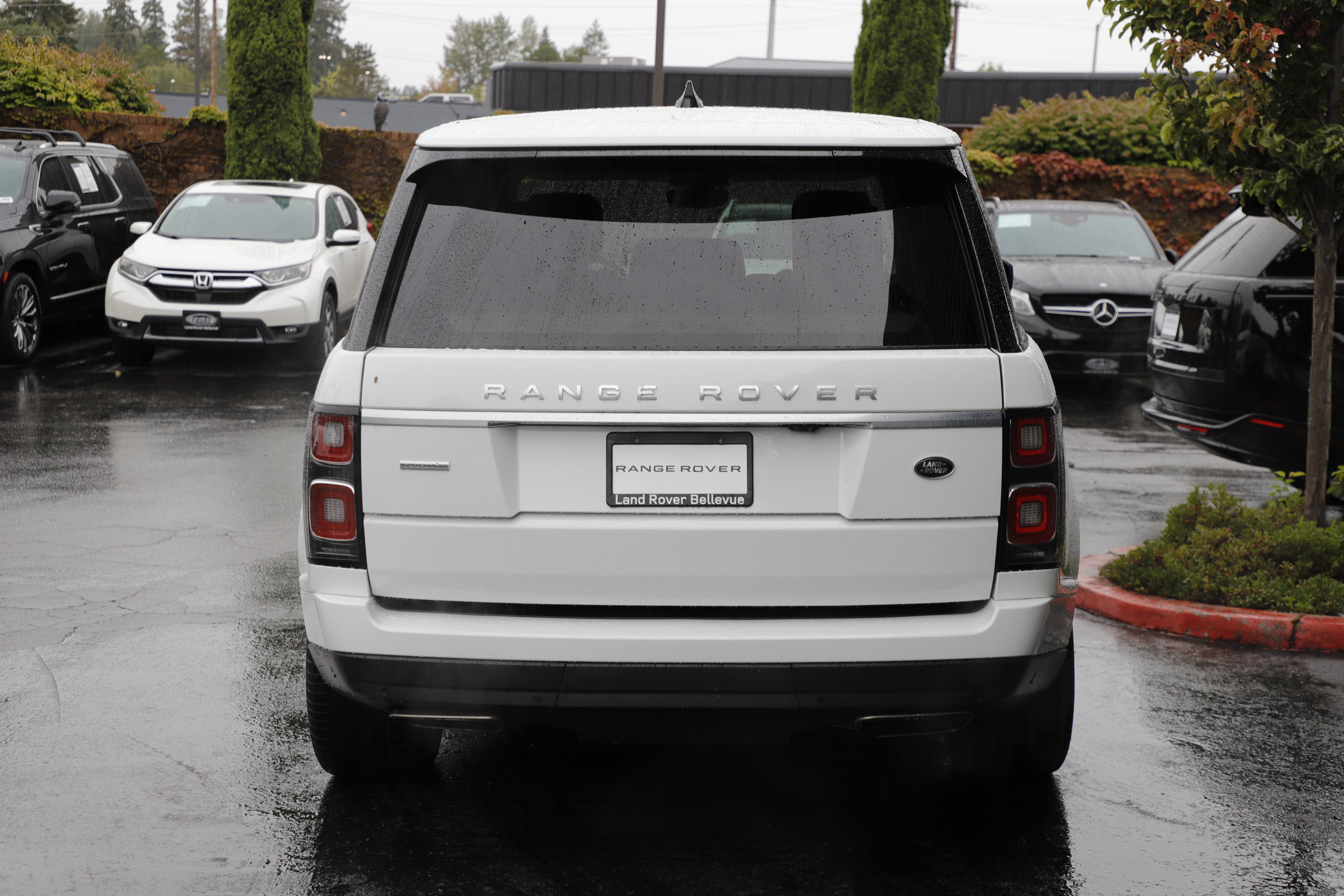 Used 2018 Land Rover Range Rover Supercharged AWD/4WD image 5