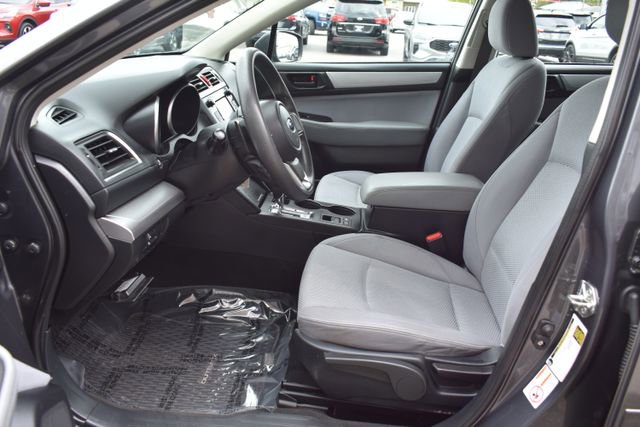 Used 2018 Subaru Outback 2.5i AWD/4WD image 16