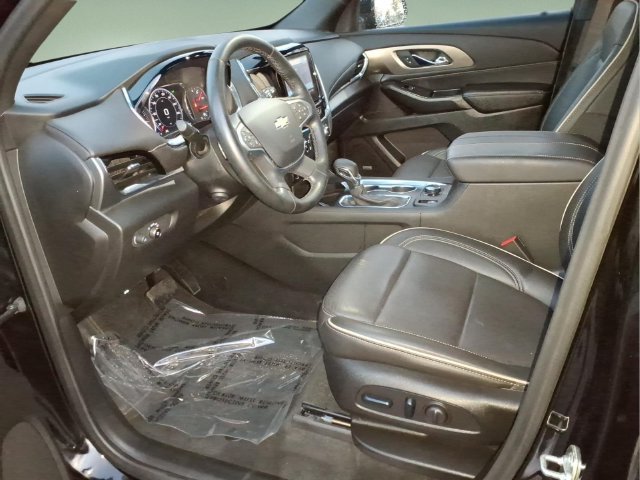Used 2023 Chevrolet Traverse Premier AWD/4WD image 10