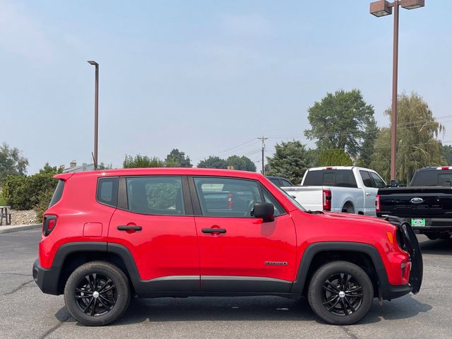 Used 2020 Jeep Renegade Sport w/ UConnect 7.0 Group AWD/4WD image 2