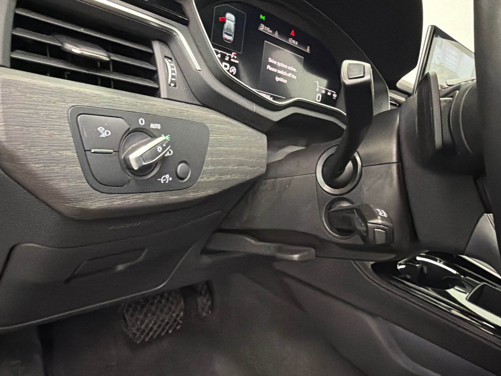 Used 2024 Audi A4 2.0T Premium Plus image 32