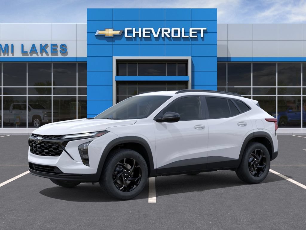New 2026 Chevrolet Trax LT w/ Driver Confidence Package FWD image 2