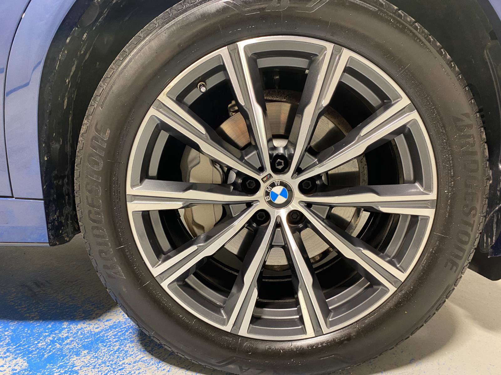 Certified 2023 BMW X6 xDrive40i w/ Executive Package image 27