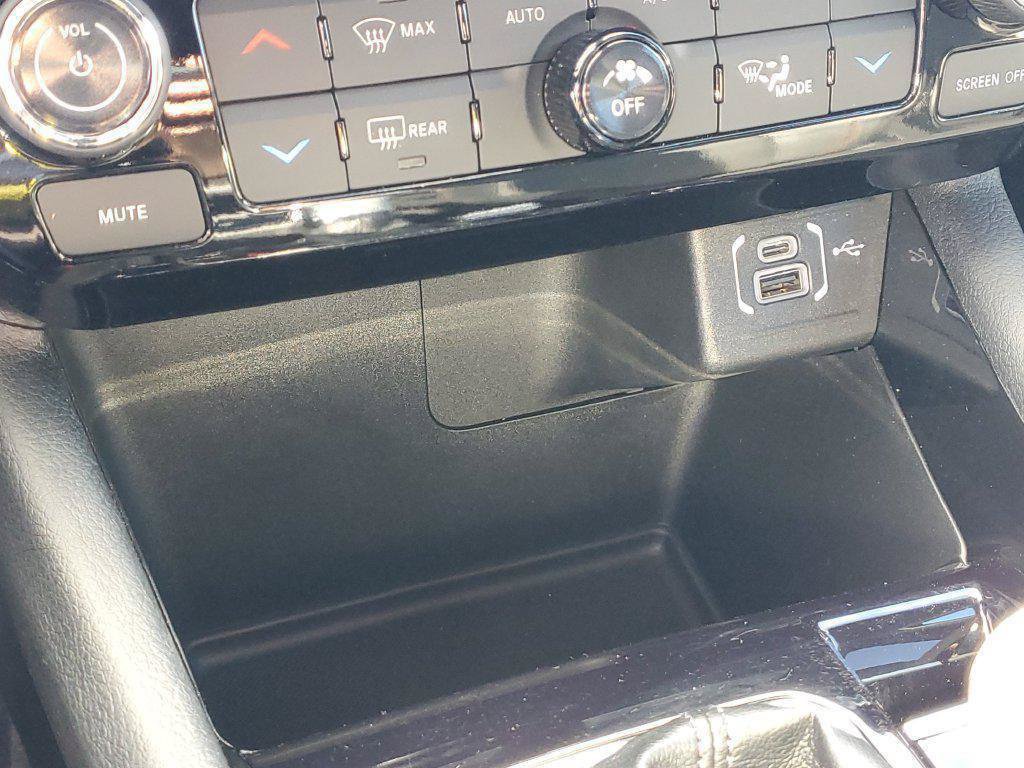 Used 2023 Jeep Compass Limited AWD/4WD image 18