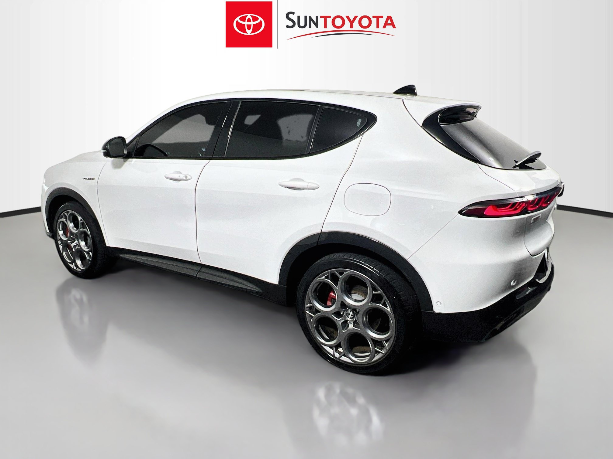 Used 2024 Alfa Romeo Tonale Veloce w/ Active Assist Package AWD/4WD image 6