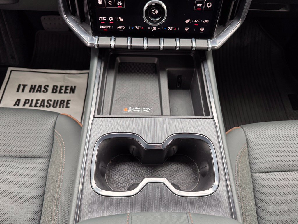 Used 2025 GMC Acadia AT4 w/ LPO, Floor Liner Package AWD/4WD image 29