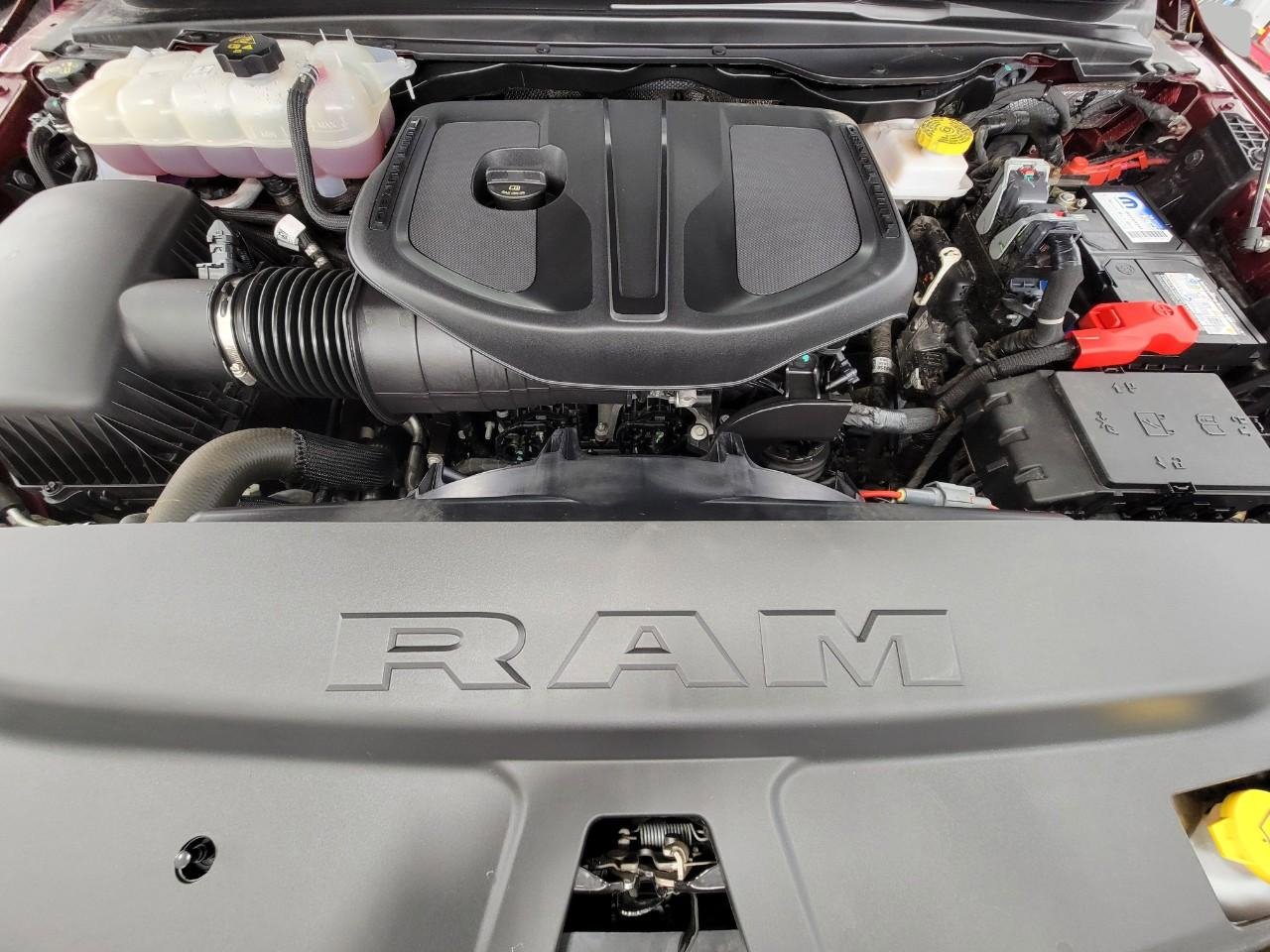 Used 2025 RAM 1500 Big Horn AWD/4WD image 8