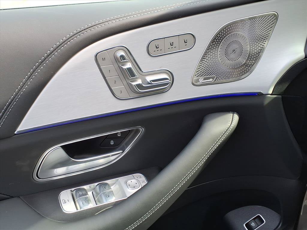 New 2026 Mercedes-Benz GLS 63 AMG 4MATIC image 11