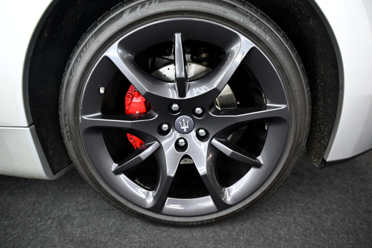 Used 2014 Maserati GranTurismo Sport image 42