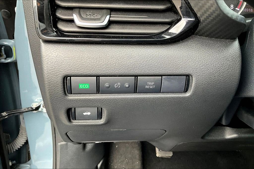 Used 2024 Nissan Sentra SV image 17