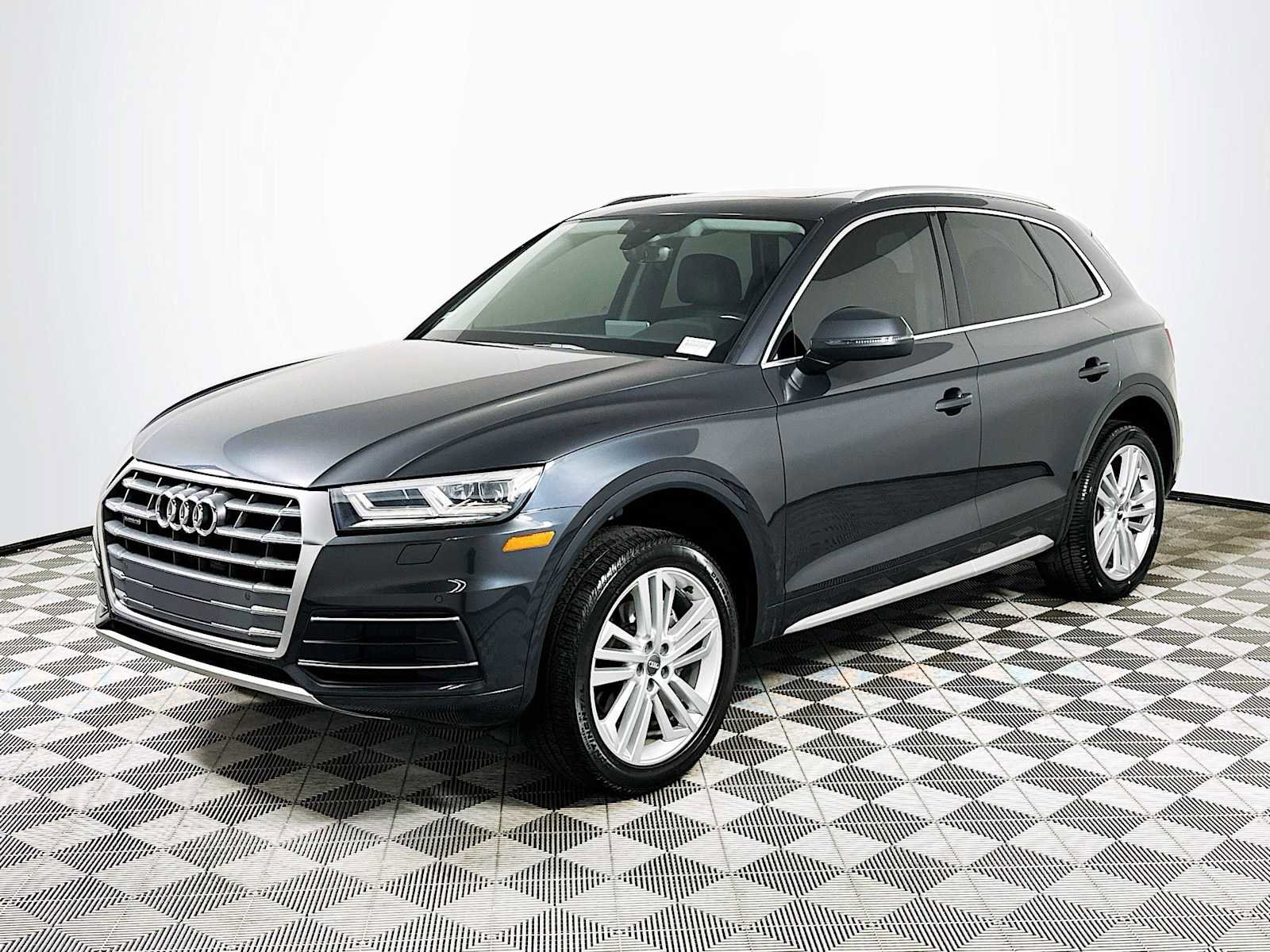 Used 2019 Audi Q5 2.0T Premium Plus w/ Premium Plus Package image 3