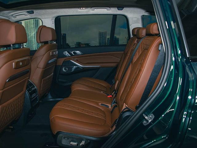 New 2026 BMW ALPINA XB7 AWD/4WD image 21