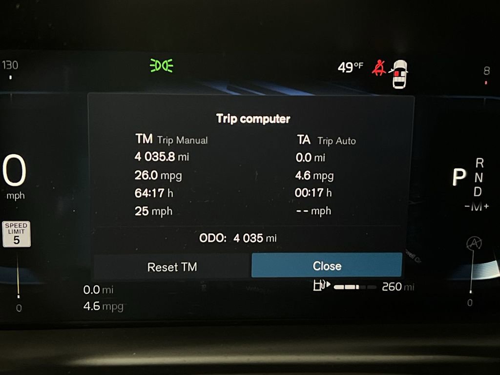 Certified 2025 Volvo XC60 B5 Core w/ Climate Package image 12