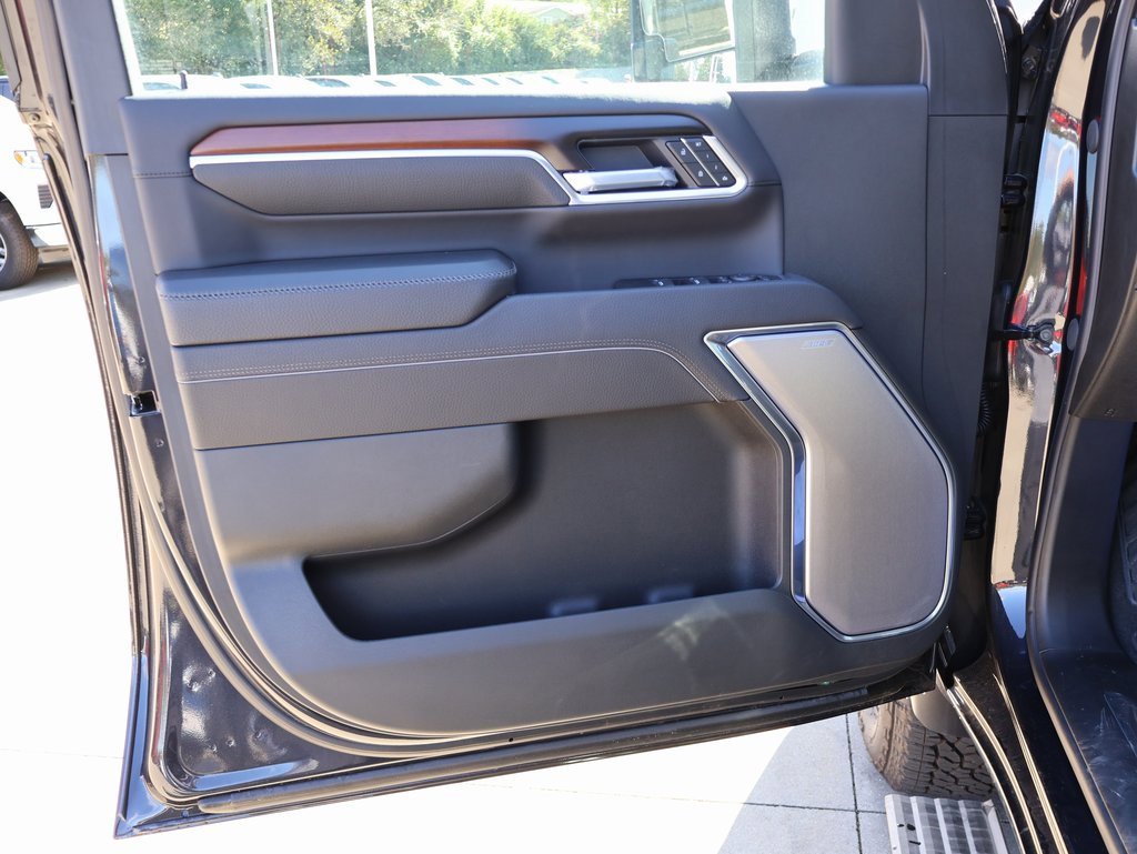 New 2025 GMC Sierra 2500 Denali w/ Denali Reserve Package image 12