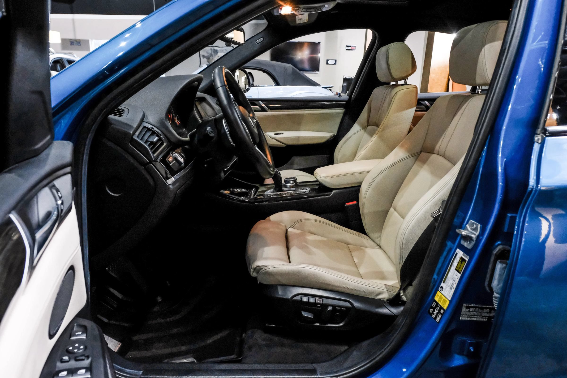 Used 2017 BMW X4 M40i AWD/4WD image 4