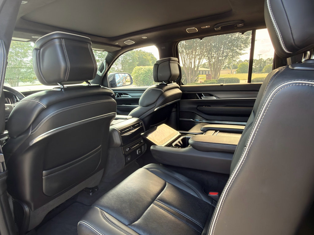 Used 2023 Jeep Grand Wagoneer Series II w/ Quick Order Packagew 28T AWD/4WD image 24