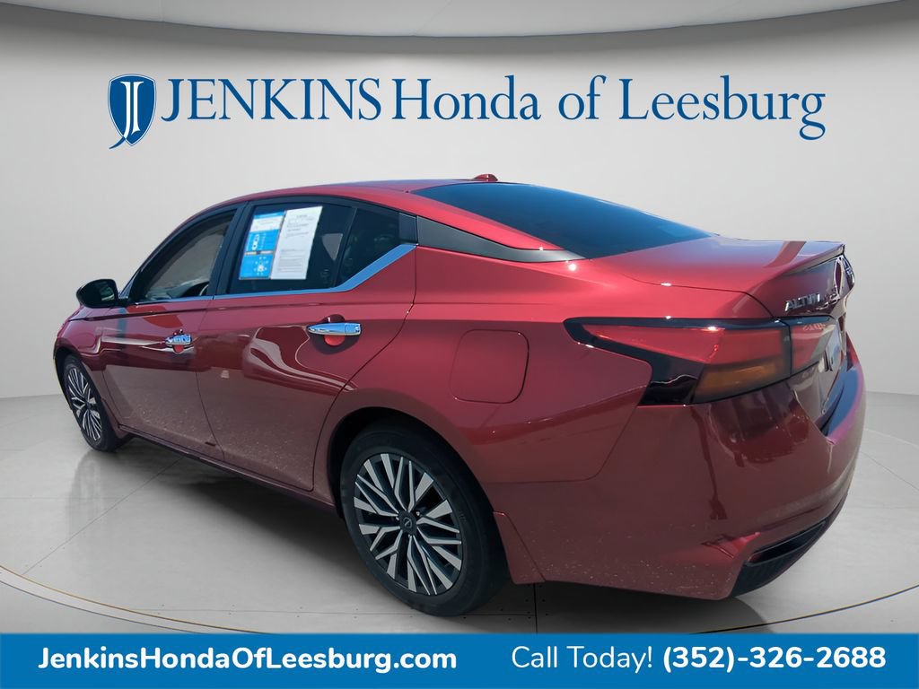 Used 2025 Nissan Altima 2.5 SV FWD image 6