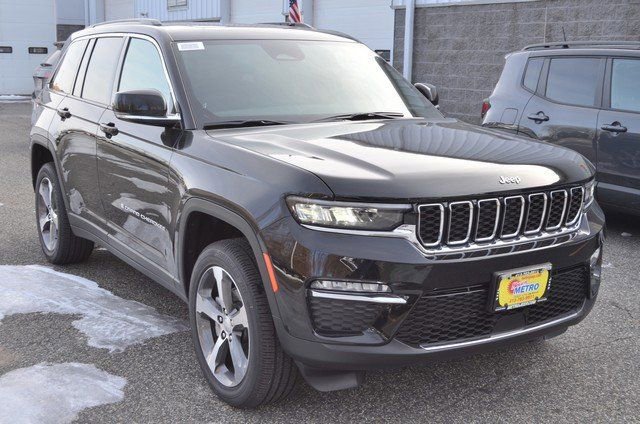 New 2025 Jeep Grand Cherokee Limited image 2