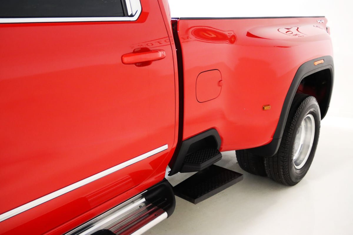 Used 2026 GMC Sierra 3500 SLE w/ SLE Value Package AWD/4WD image 11