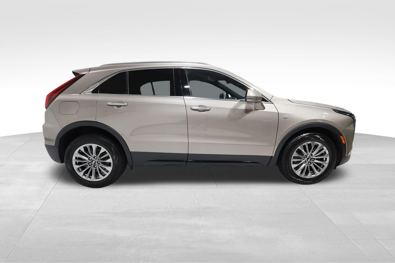 Certified 2024 Cadillac XT4 Premium Luxury image 5