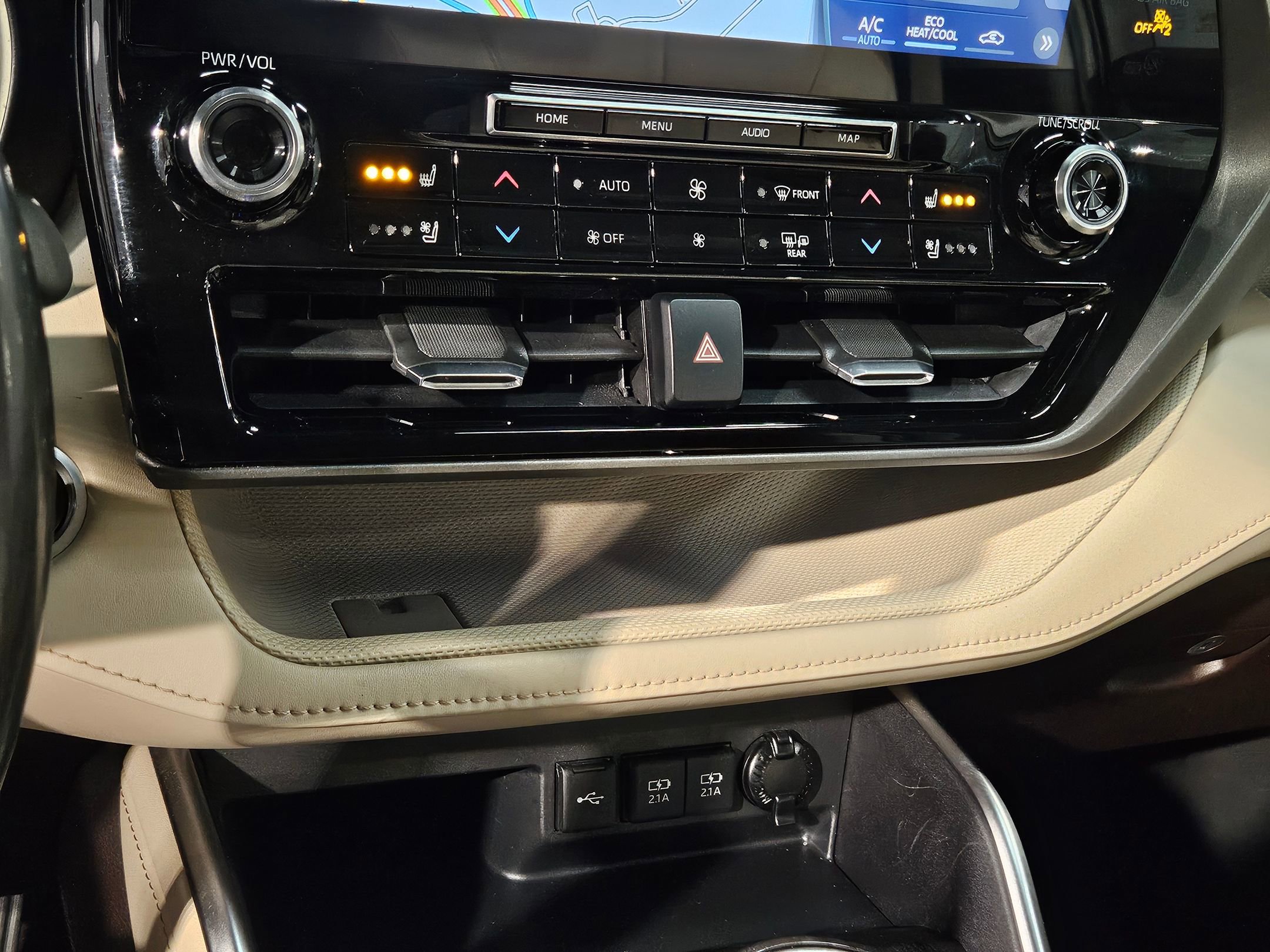 Used 2020 Toyota Highlander Limited image 33