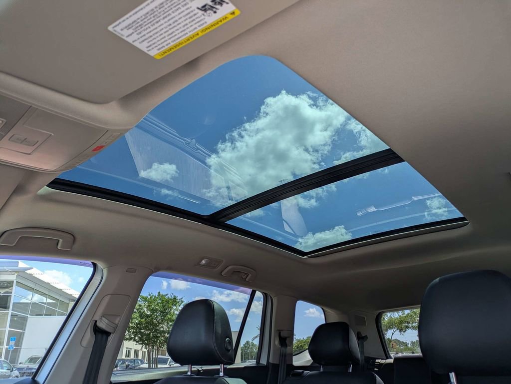 Used 2019 Volkswagen Atlas SEL Premium AWD/4WD image 28