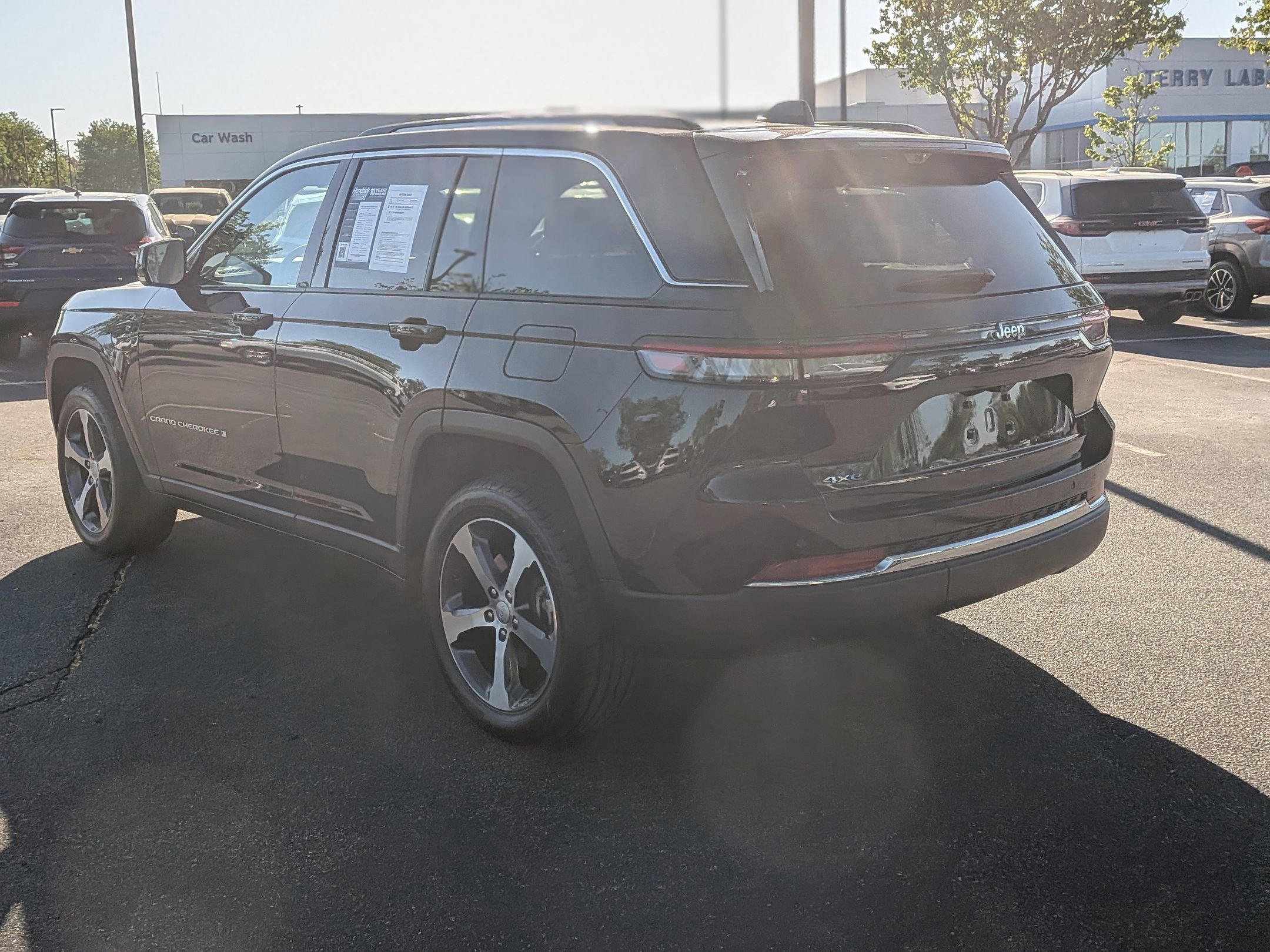 Used 2023 Jeep Grand Cherokee 4WD 4xe w/ Luxury Tech Group II image 7