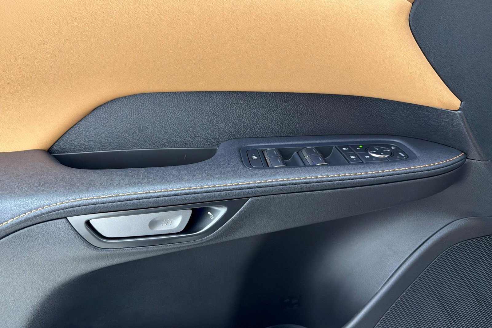 Used 2024 Lexus RX 350 Premium Plus w/ Convenience Package image 10