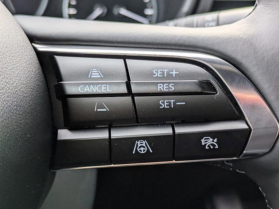 New 2026 MAZDA MAZDA3 Hatchback w/Premium Plus Pkg image 17