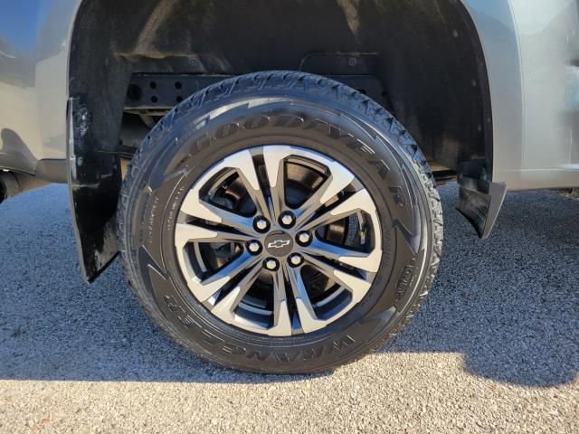 Used 2021 Chevrolet Colorado Z71 w/ Safety Package AWD/4WD image 5