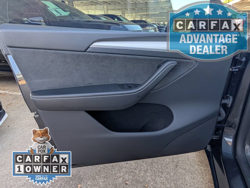 Used 2024 Tesla Model Y Long Range AWD/4WD image 13