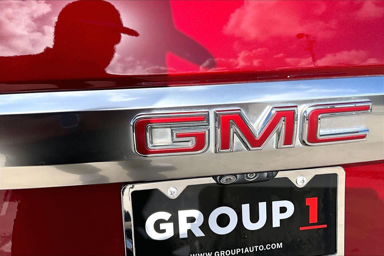 Used 2022 GMC Yukon Denali w/ Denali Premium Package image 31