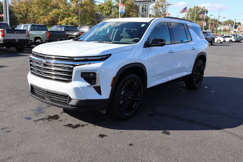 New 2026 Chevrolet Traverse LT w/ Driver Confidence Package FWD image 28