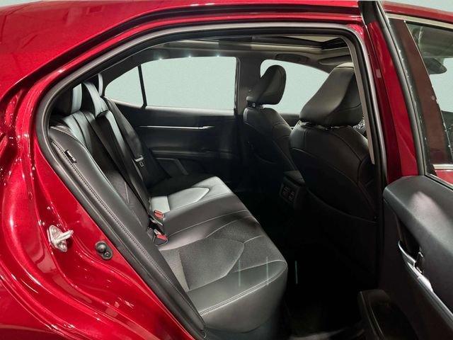 Used 2022 Toyota Camry XLE w/ Navigation Package image 28