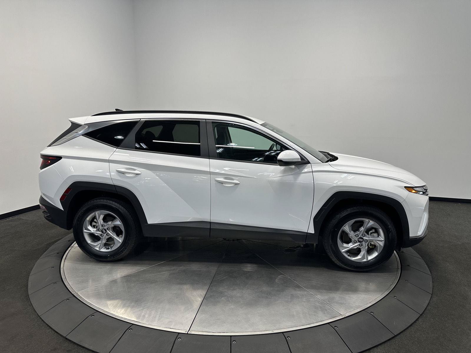 Certified 2024 Hyundai Tucson SEL AWD/4WD image 8