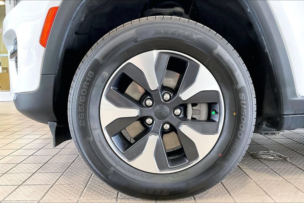 Used 2024 Jeep Grand Cherokee Limited 4xe AWD/4WD image 29