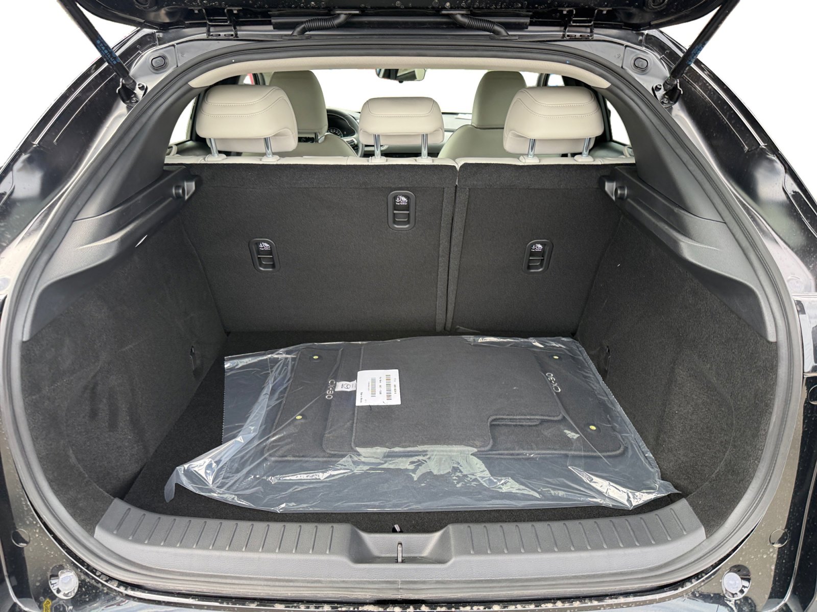 New 2026 MAZDA CX-30 Aire Edition image 17