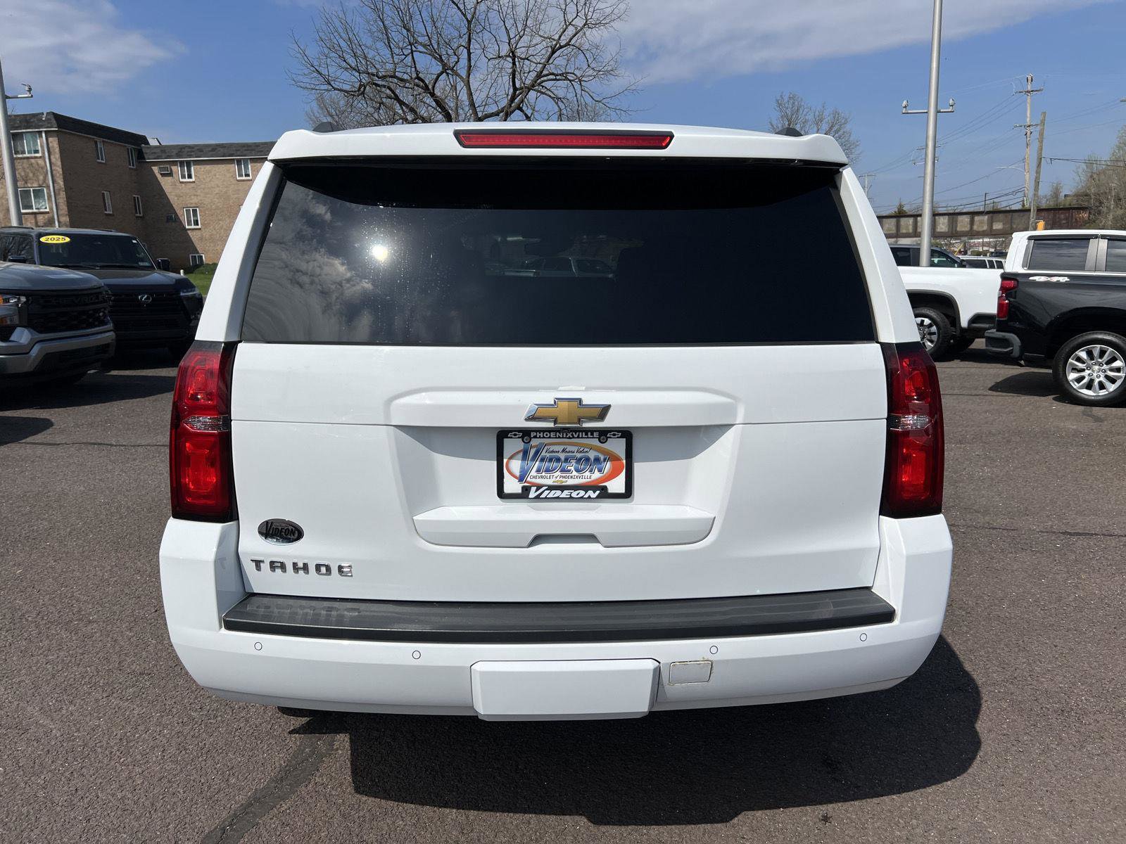 Used 2017 Chevrolet Tahoe LT w/ Luxury Package image 6
