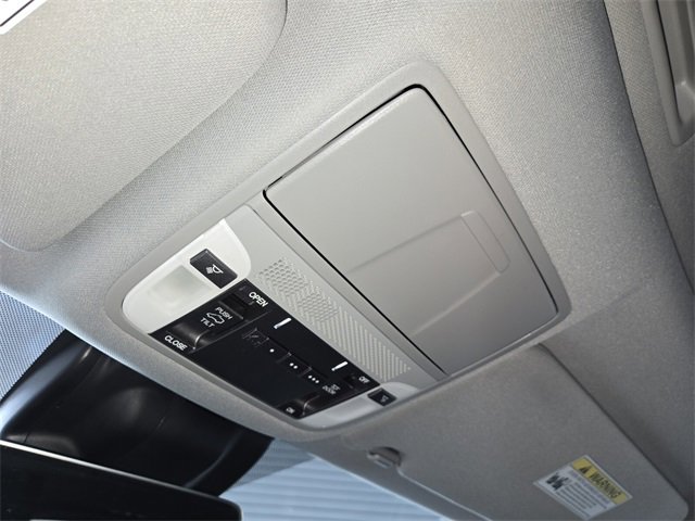 Used 2020 Acura MDX FWD image 36