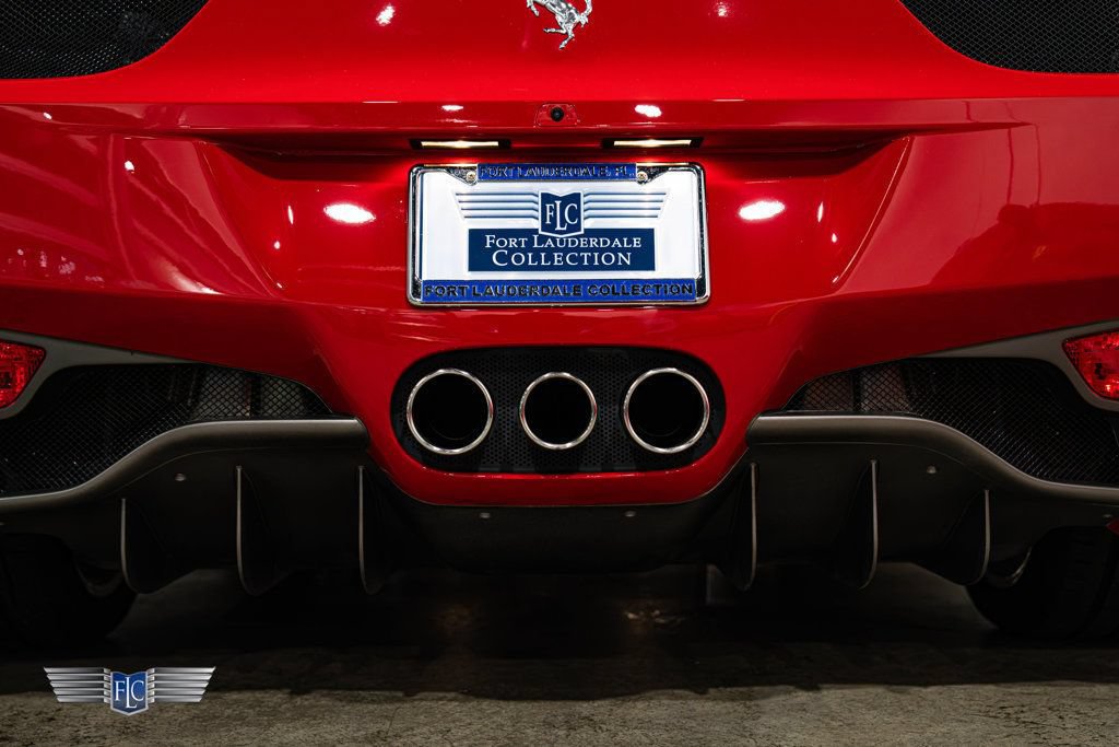 Used 2011 Ferrari 458 Italia Coupe RWD image 37