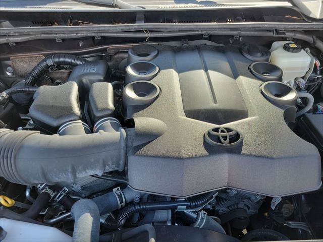 Certified 2021 Toyota 4Runner SR5 Premium w/ Moonroof Package AWD/4WD image 32
